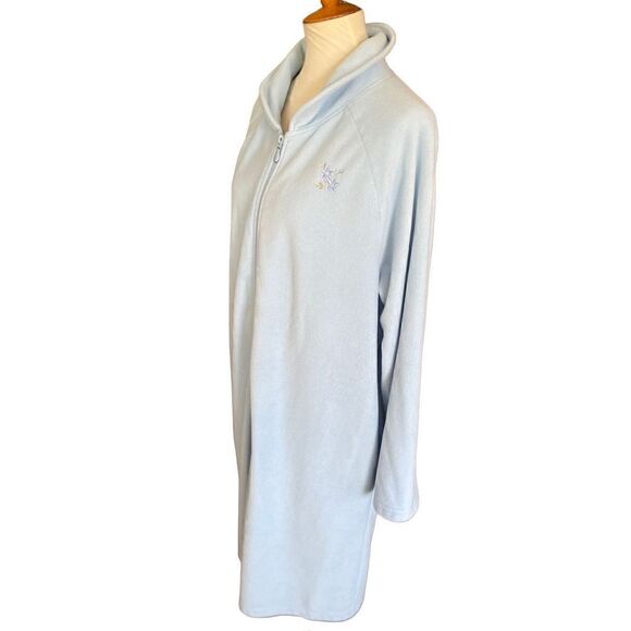 Soft Baby Blue Long Zippered Robe Size XL - Picture 5 of 8